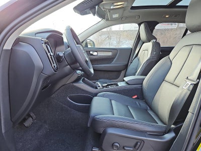 2026 Volvo XC40 B5 AWD Plus