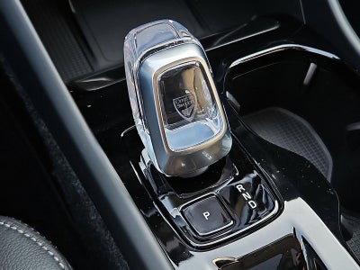 2026 Volvo XC40 B5 AWD Plus