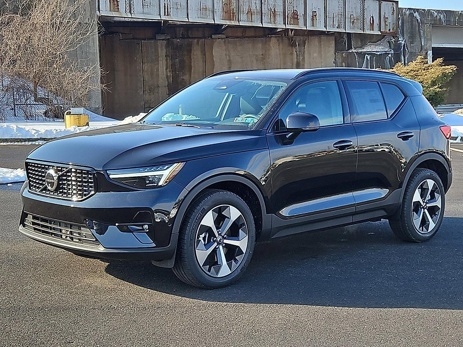 2026 Volvo XC40 B5 AWD Plus