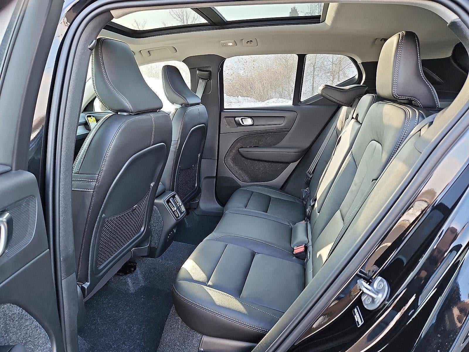 2026 Volvo XC40 B5 AWD Plus