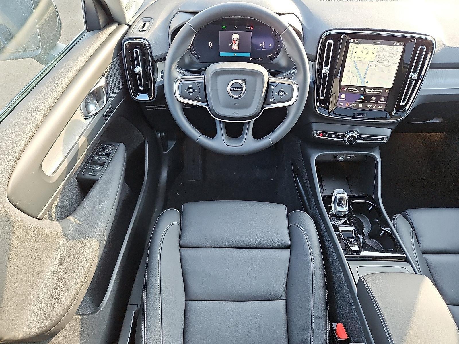 2026 Volvo XC40 B5 AWD Plus