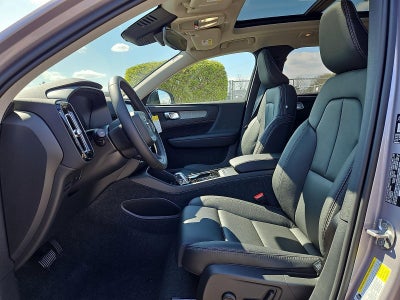 2026 Volvo XC40 B5 AWD Plus