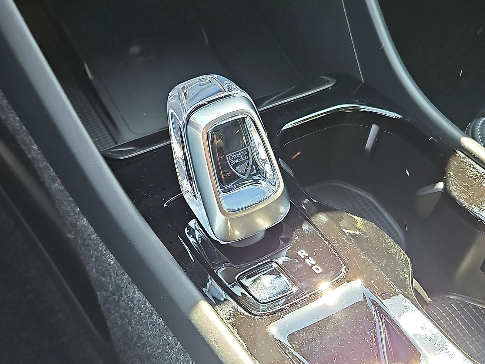 2026 Volvo XC40 B5 AWD Plus