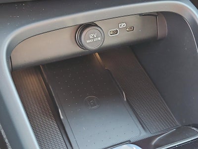 2026 Volvo XC40 B5 AWD Plus