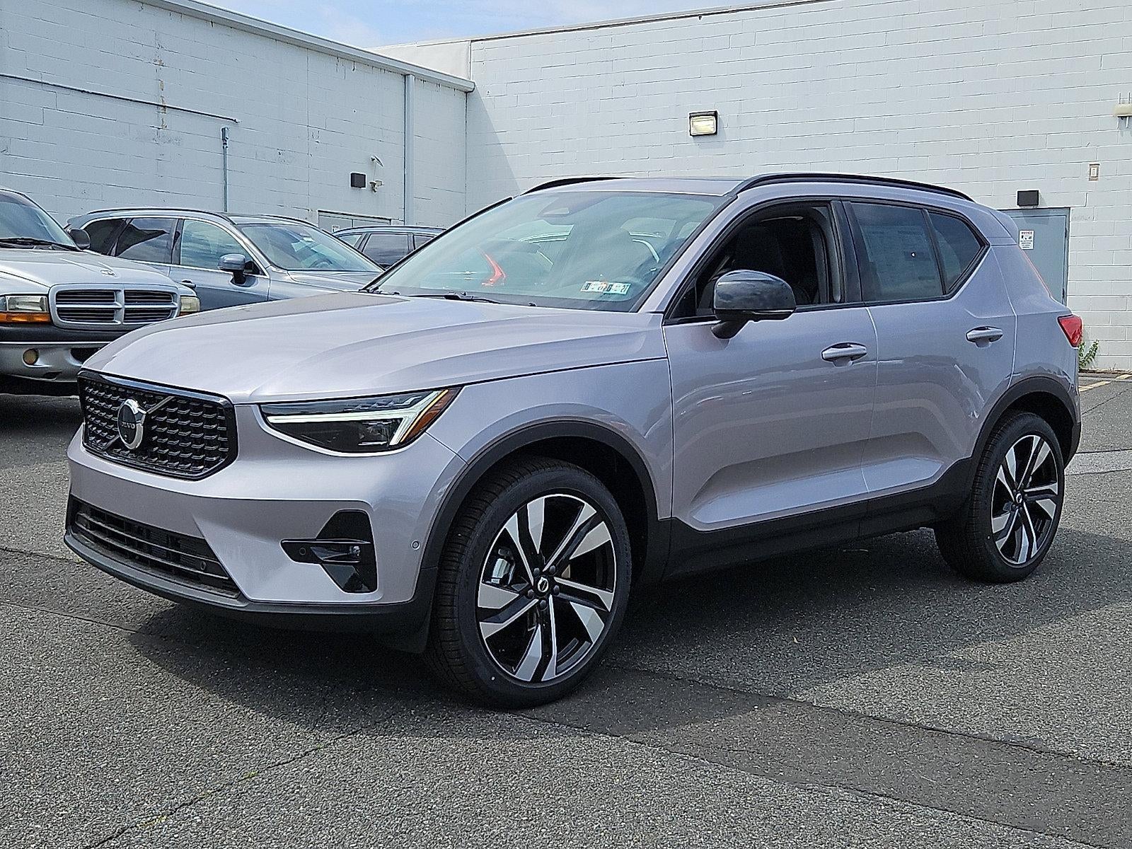 2026 Volvo XC40 B5 AWD Plus