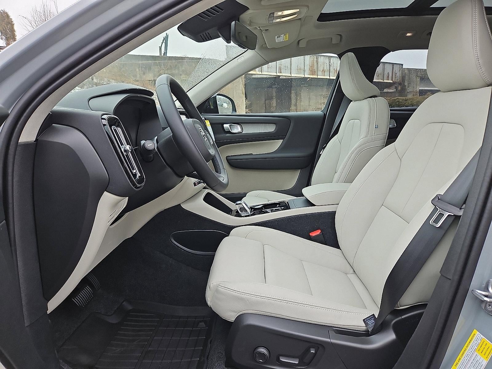 2026 Volvo XC40 B5 AWD Plus