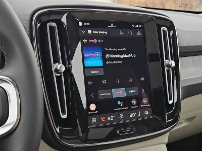 2026 Volvo XC40 B5 AWD Plus