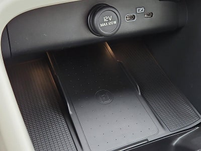 2026 Volvo XC40 B5 AWD Plus