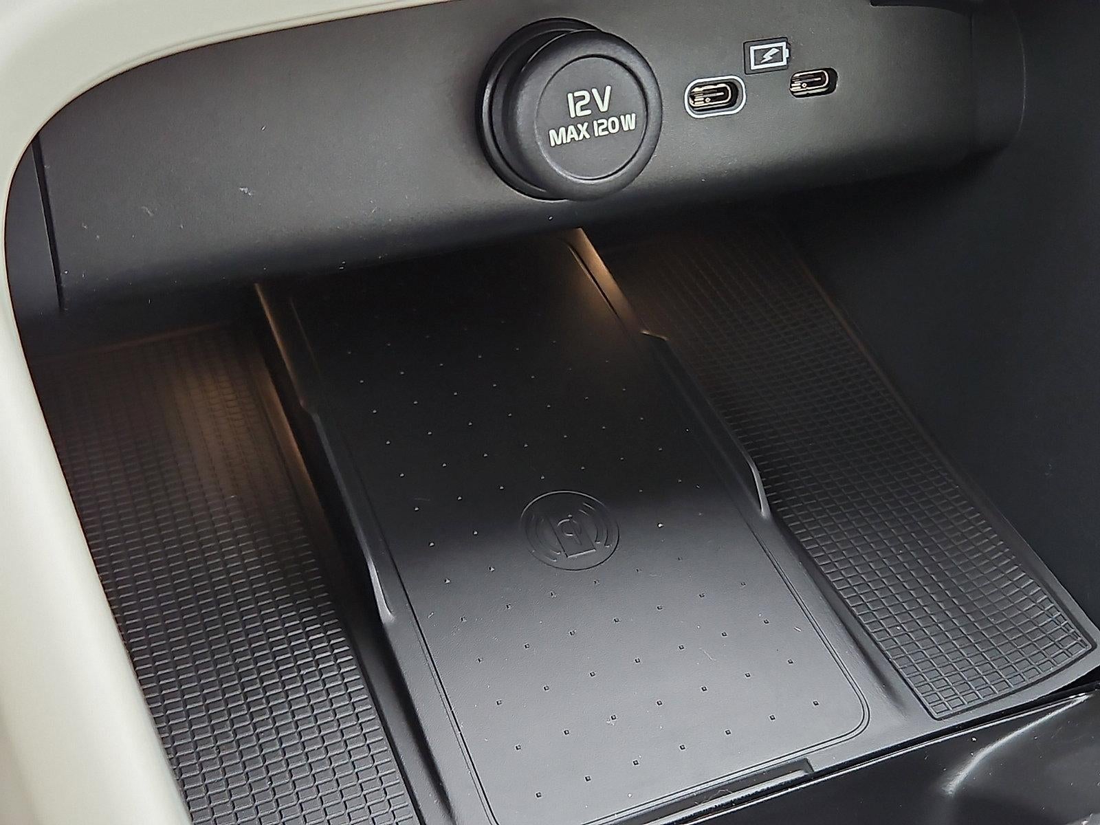 2026 Volvo XC40 B5 AWD Plus