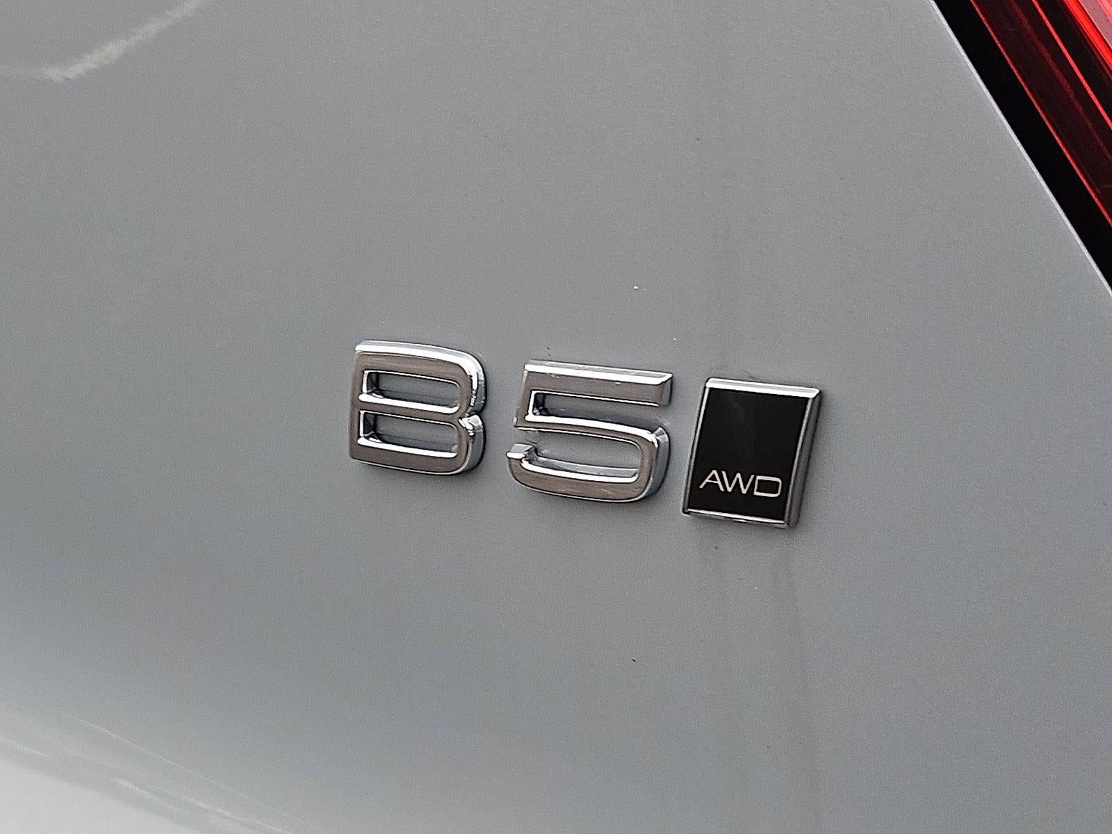 2026 Volvo XC40 B5 AWD Plus