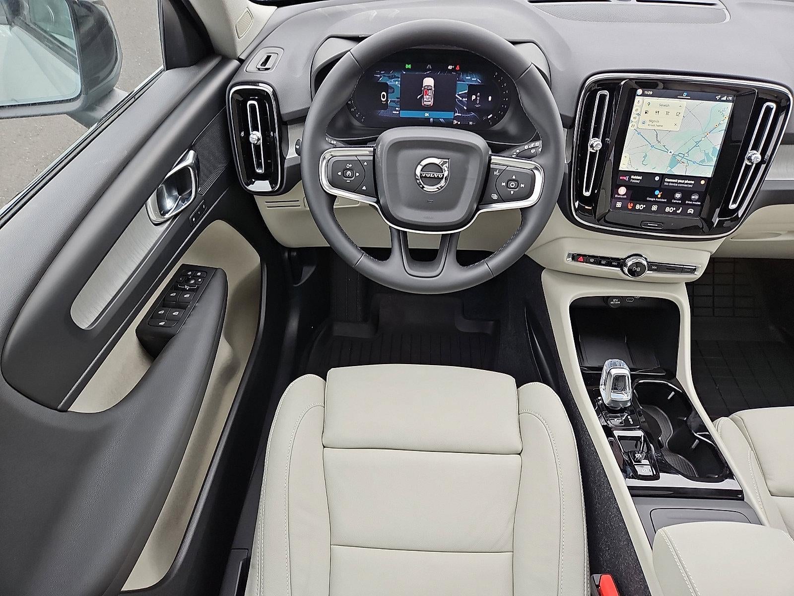 2026 Volvo XC40 B5 AWD Plus