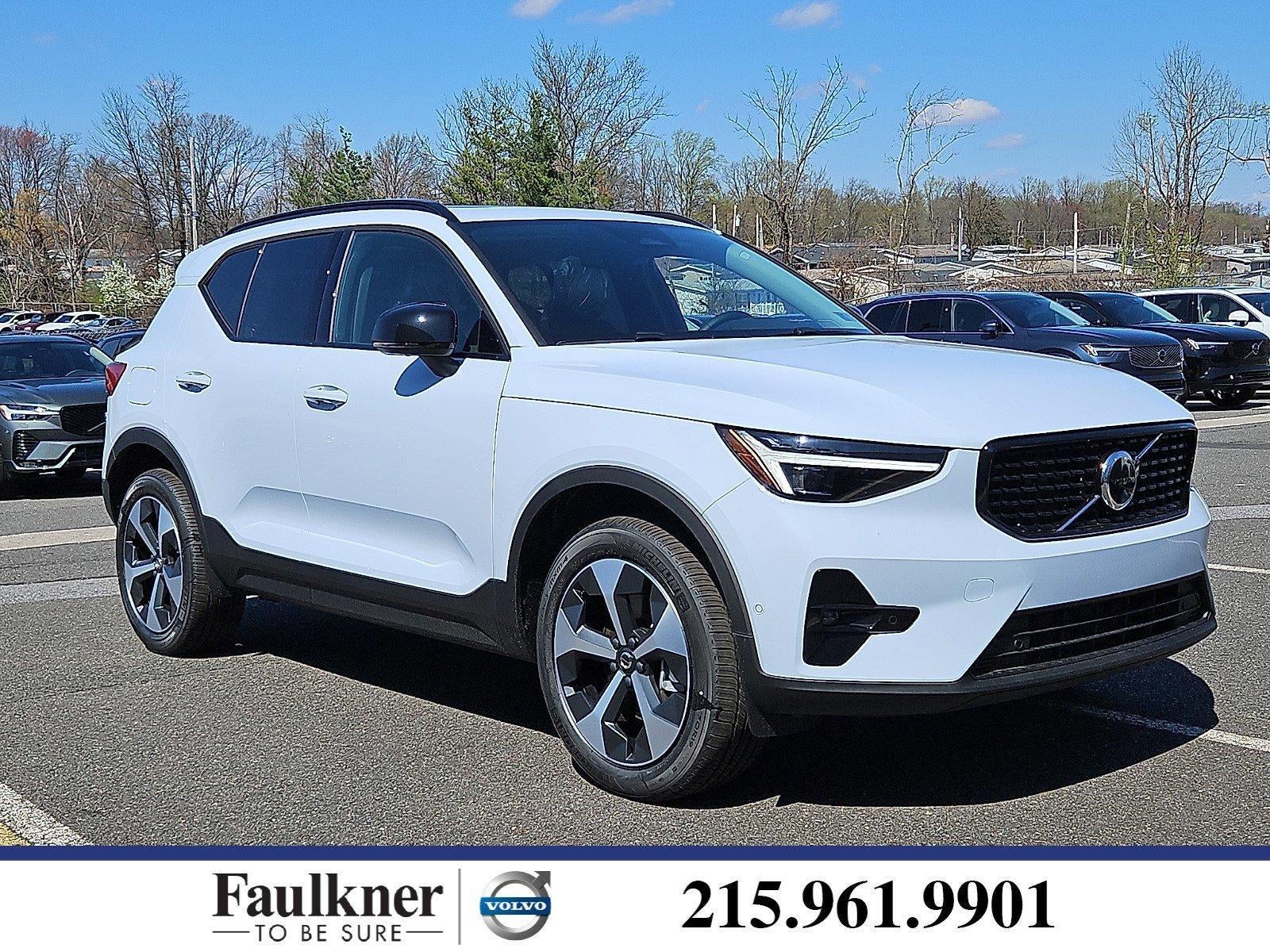 2026 Volvo XC40 B5 AWD Plus