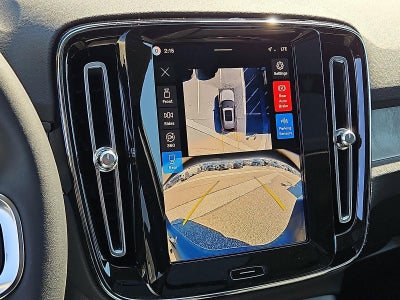 2026 Volvo XC40 B5 AWD Plus