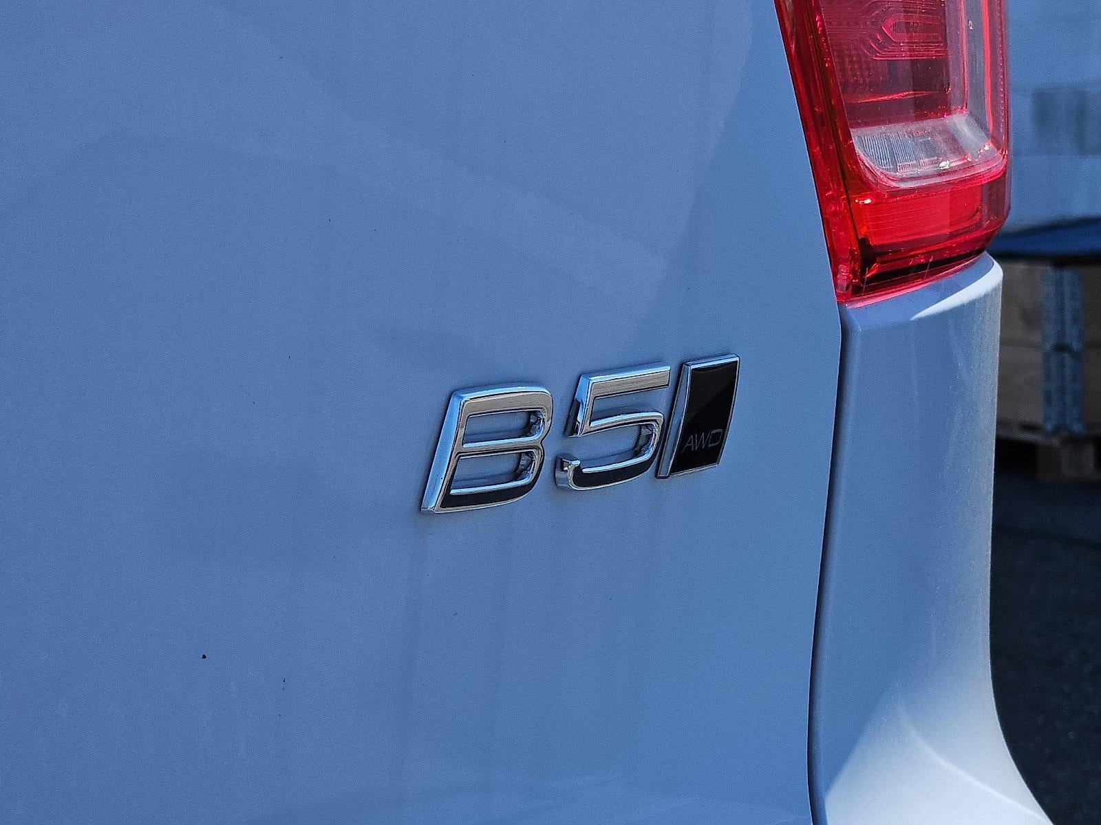 2026 Volvo XC40 B5 AWD Plus