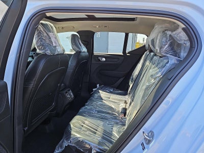2026 Volvo XC40 B5 AWD Plus