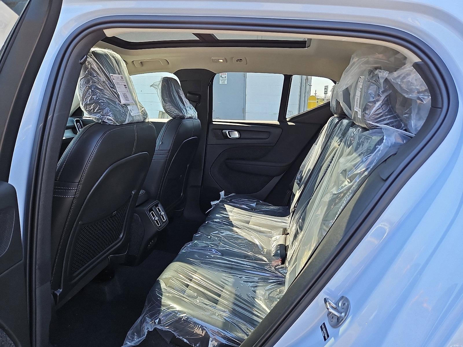 2026 Volvo XC40 B5 AWD Plus