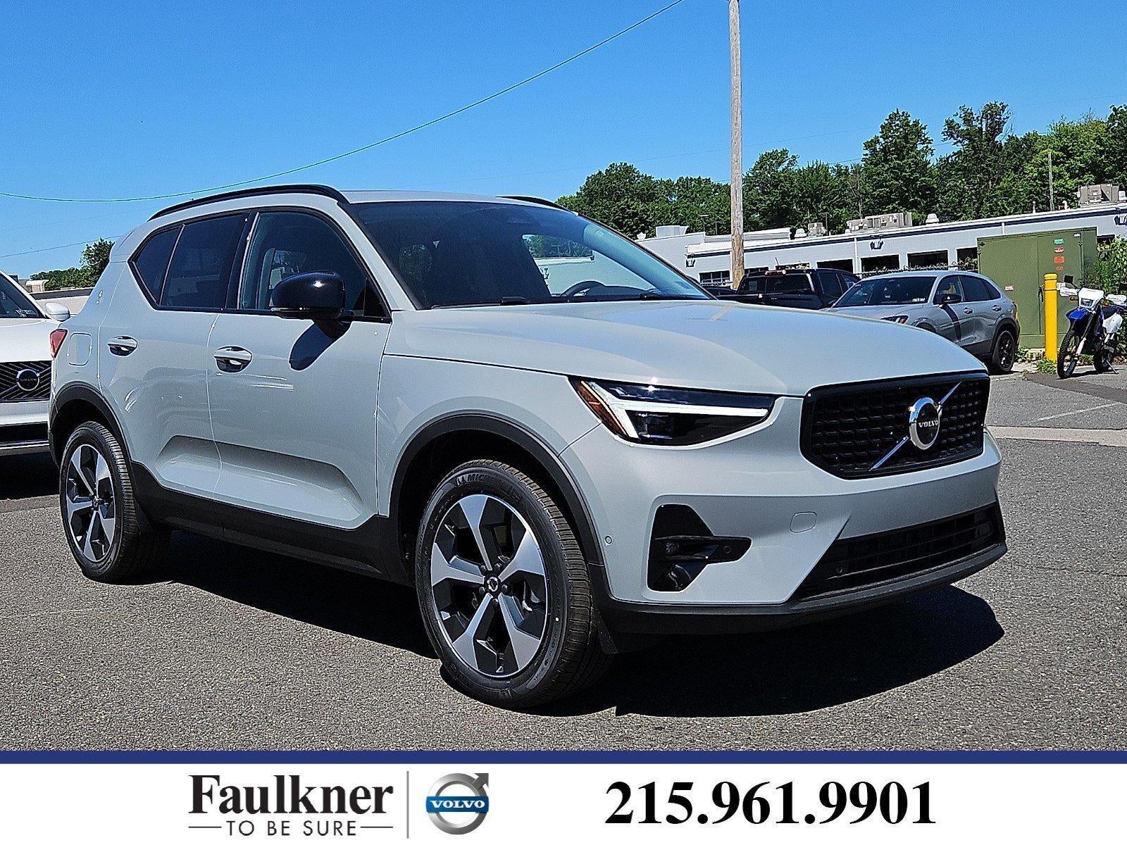 2026 Volvo XC40 B5 AWD Plus