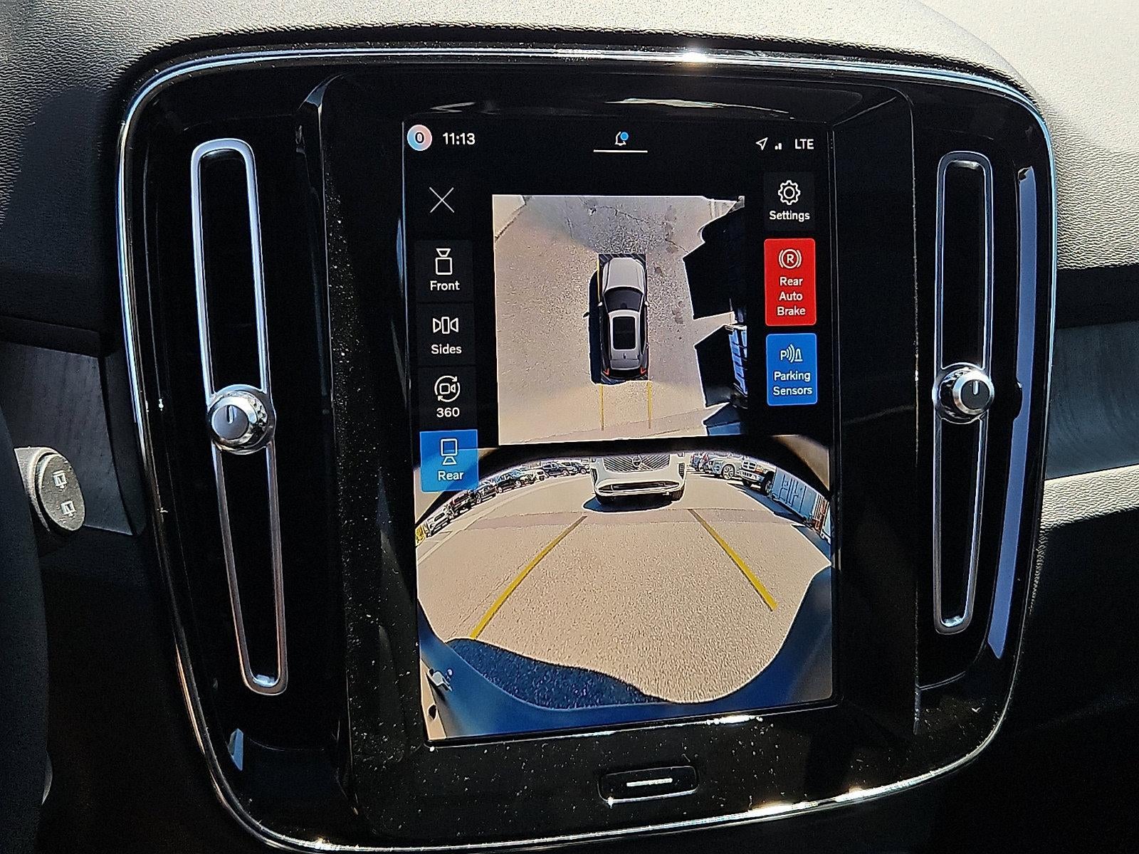 2026 Volvo XC40 B5 AWD Plus