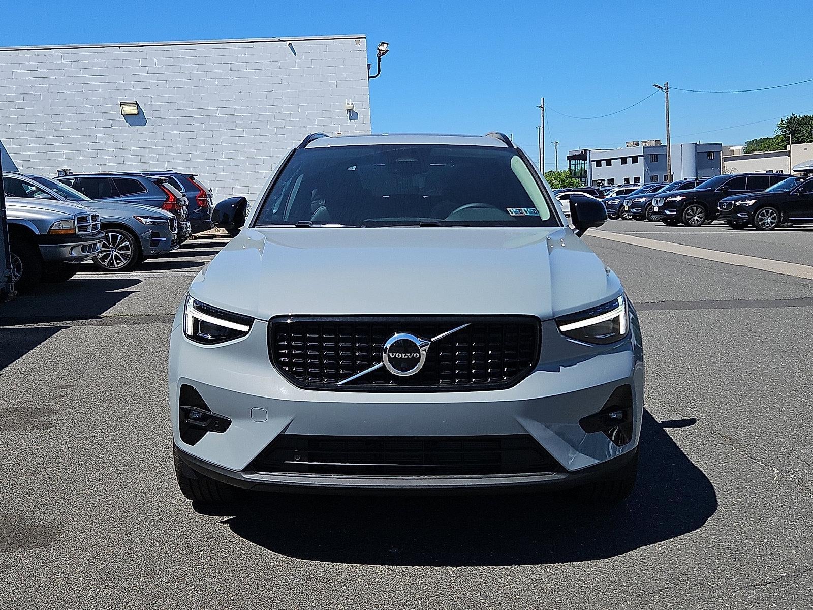 2026 Volvo XC40 B5 AWD Plus