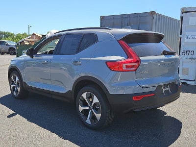 2026 Volvo XC40 B5 AWD Plus