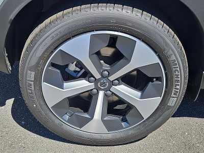 2026 Volvo XC40 B5 AWD Plus