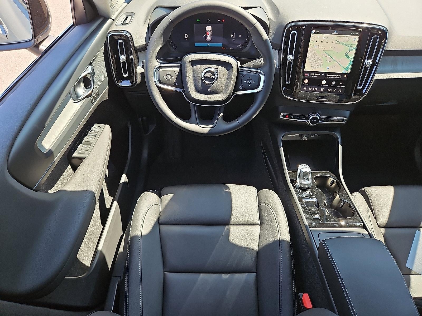 2026 Volvo XC40 B5 AWD Plus