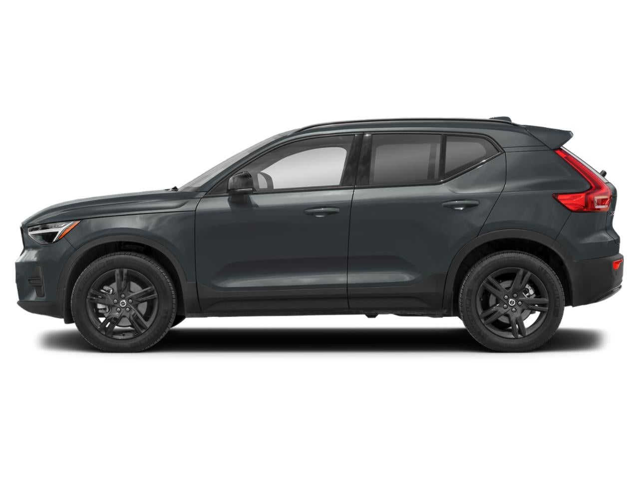 2026 Volvo XC40 B5 AWD Plus
