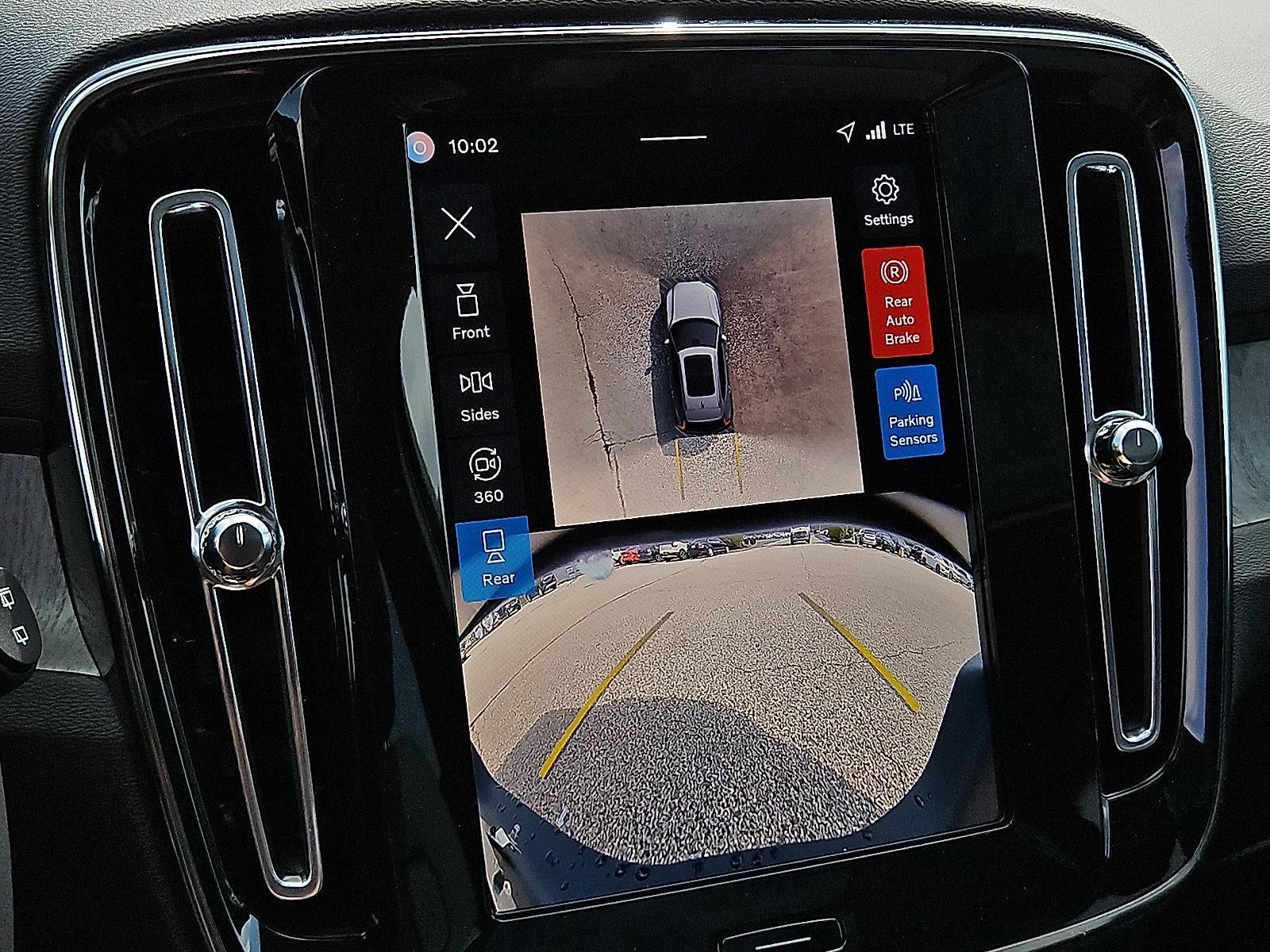 2026 Volvo XC40 B5 AWD Plus