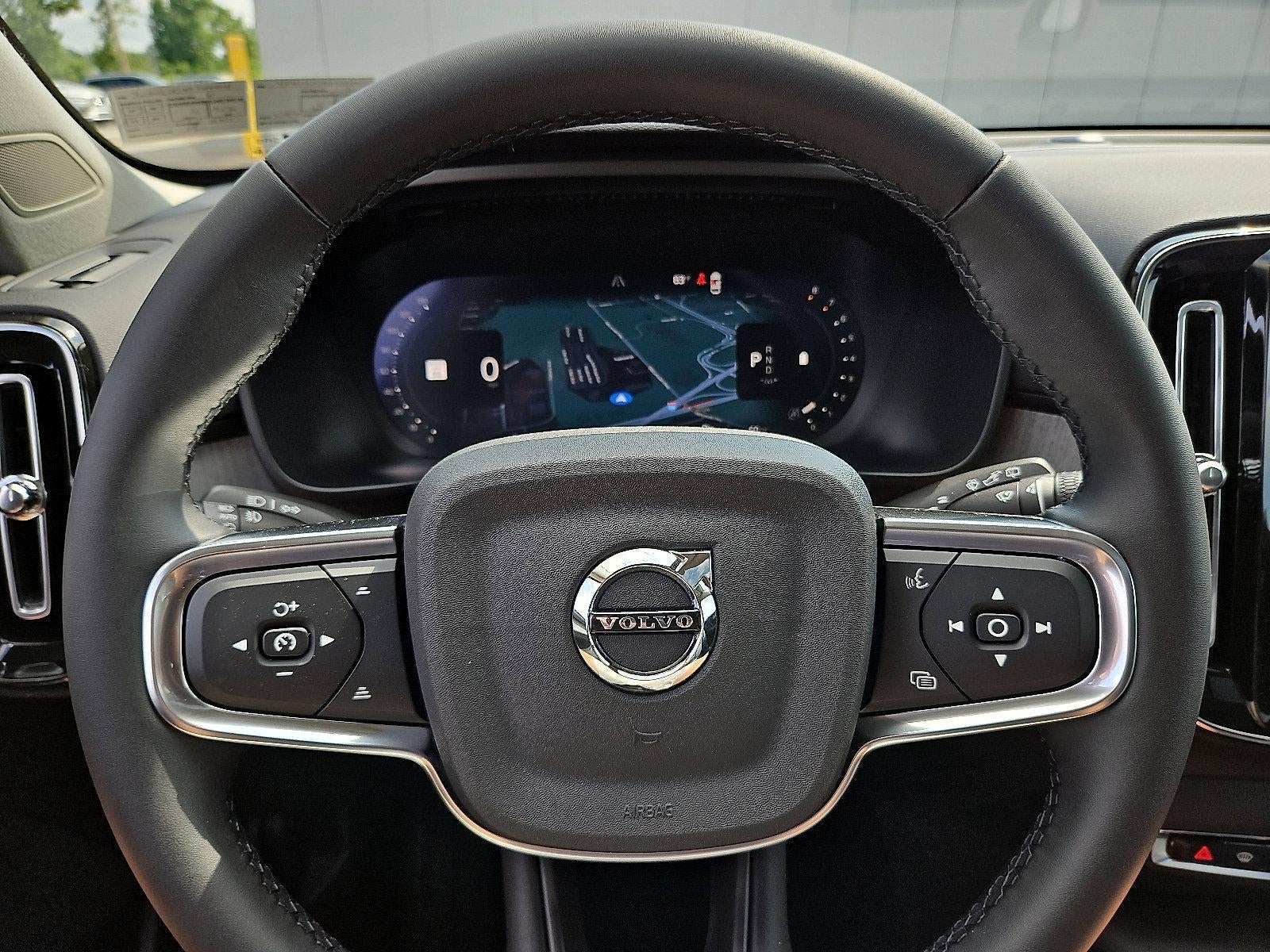 2026 Volvo XC40 B5 AWD Plus