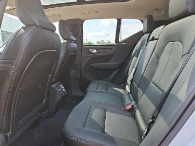 2026 Volvo XC40 B5 AWD Plus
