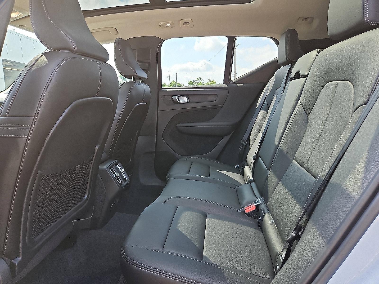 2026 Volvo XC40 B5 AWD Plus