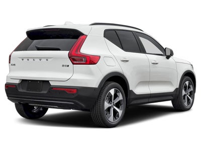 2026 Volvo XC40 B5 AWD Plus