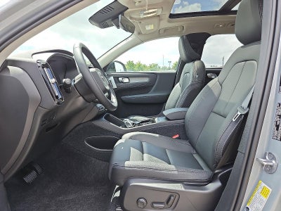 2026 Volvo XC40 B5 AWD Plus