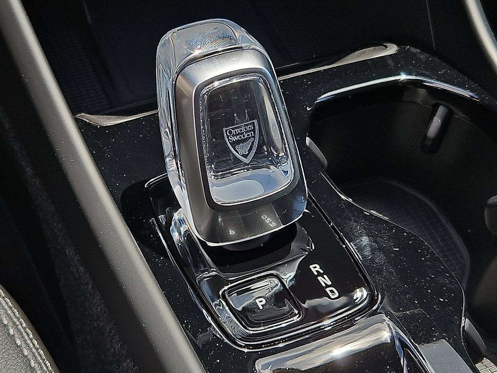 2026 Volvo XC40 B5 AWD Plus