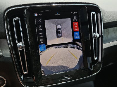 2026 Volvo XC40 B5 AWD Plus