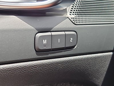 2026 Volvo XC40 B5 AWD Plus