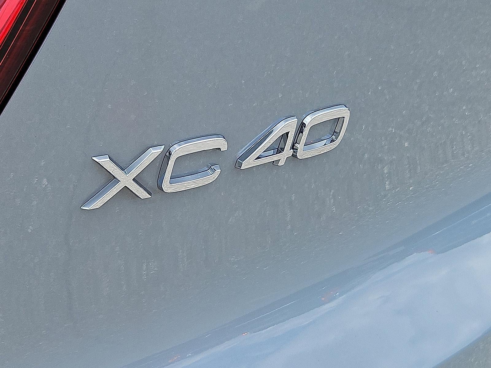2026 Volvo XC40 B5 AWD Plus