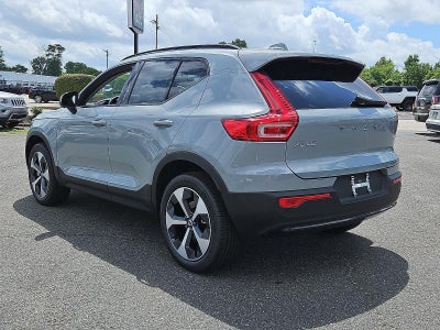 2026 Volvo XC40 B5 AWD Plus