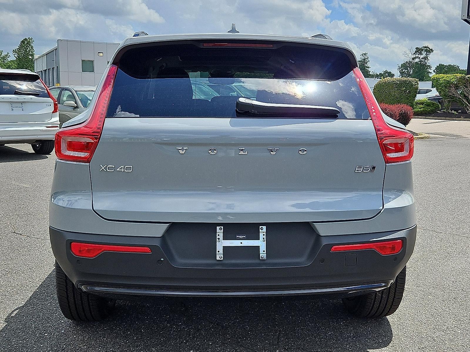 2026 Volvo XC40 B5 AWD Plus