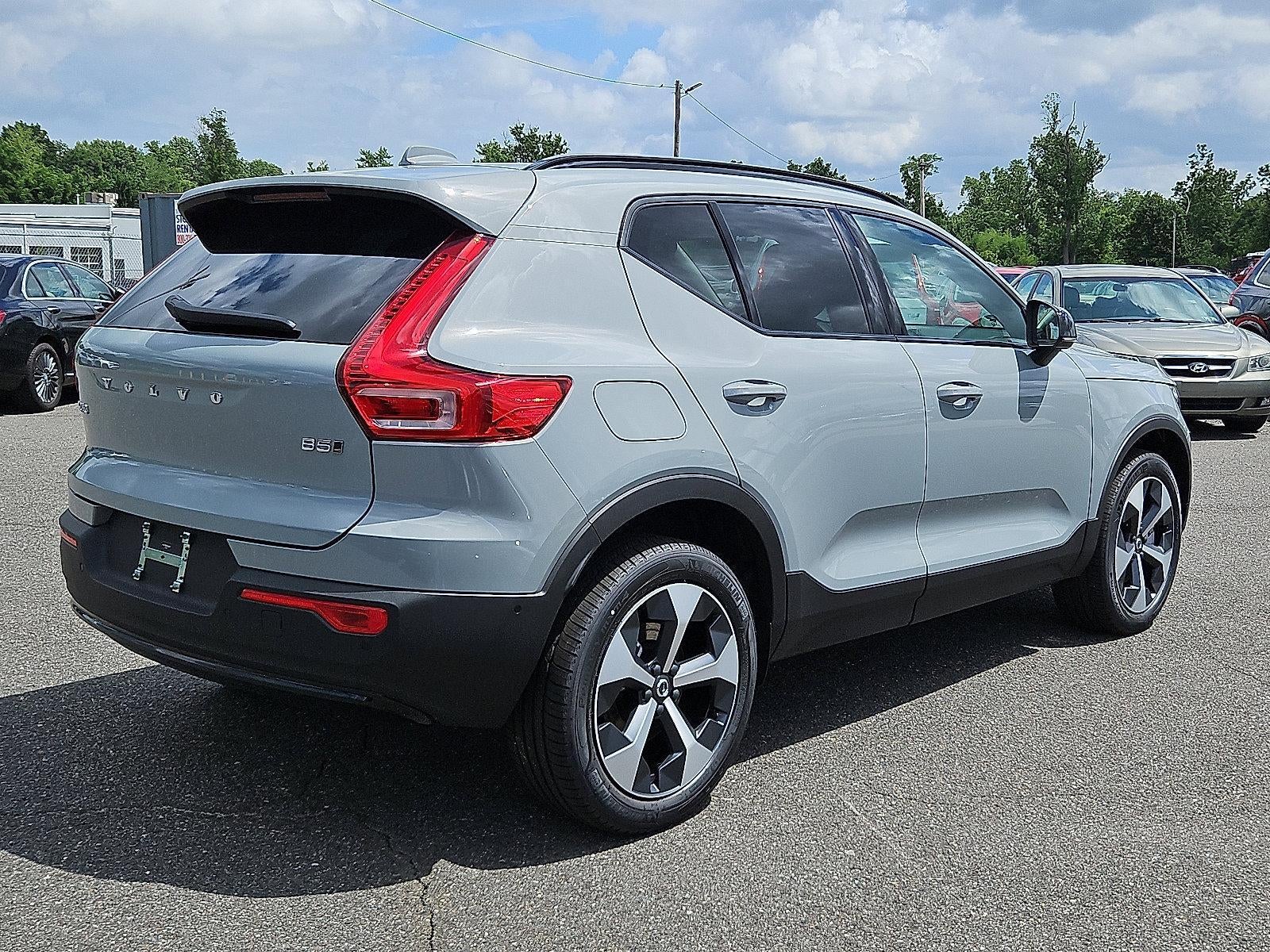 2026 Volvo XC40 B5 AWD Plus