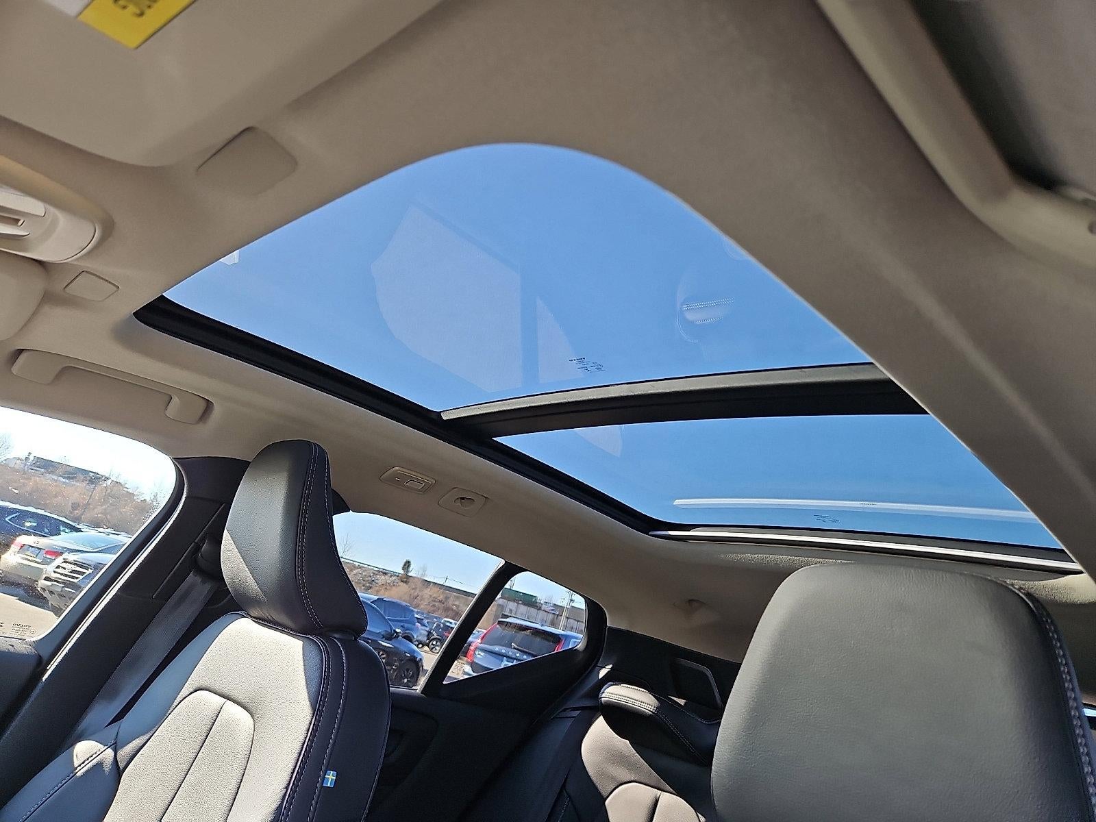 2026 Volvo XC40 B5 AWD Plus