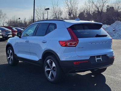 2026 Volvo XC40 B5 AWD Plus