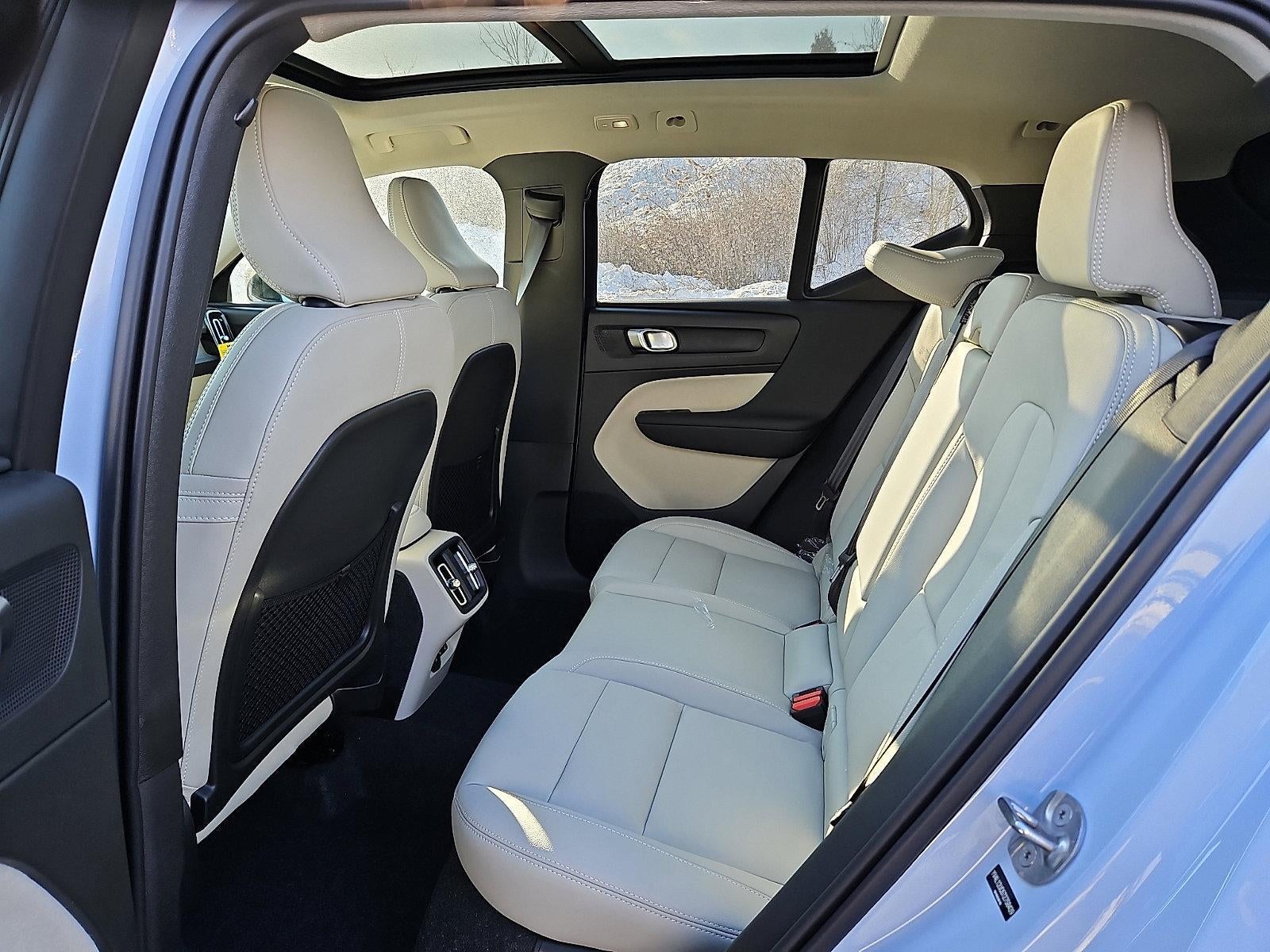 2026 Volvo XC40 B5 AWD Plus