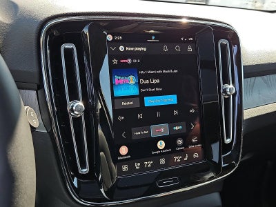 2026 Volvo XC40 B5 AWD Plus