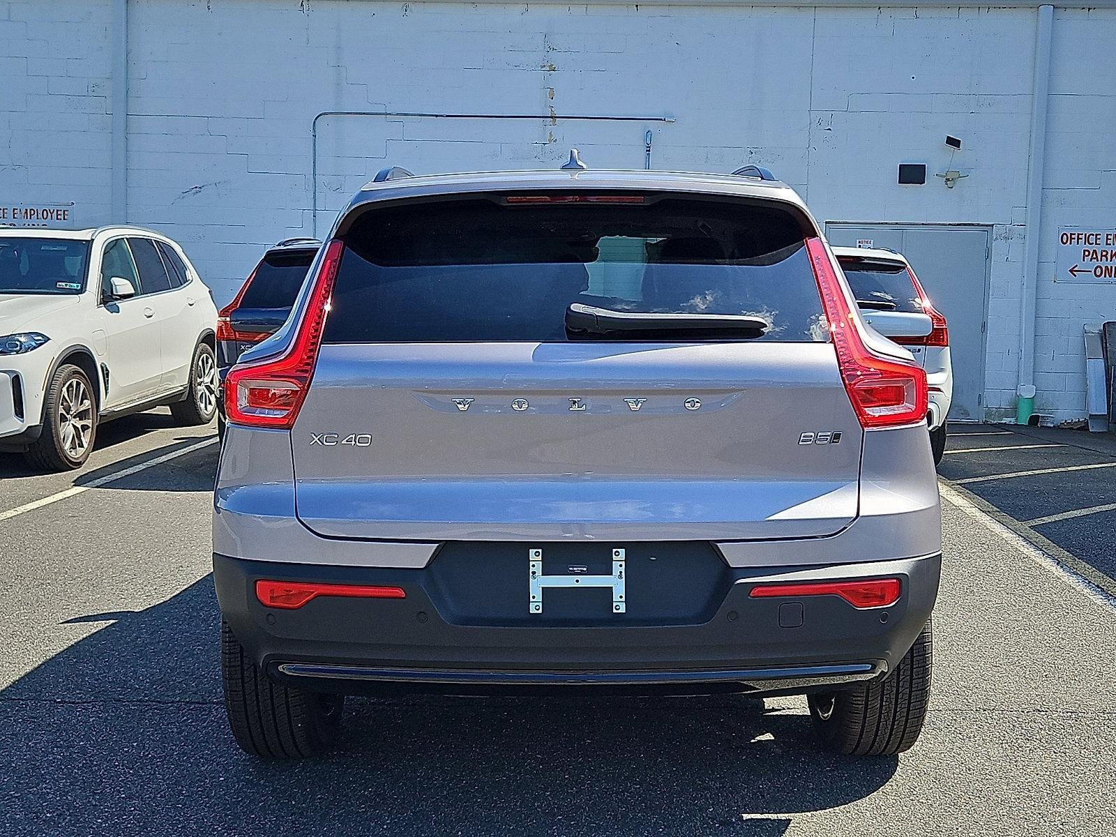 2026 Volvo XC40 B5 AWD Plus