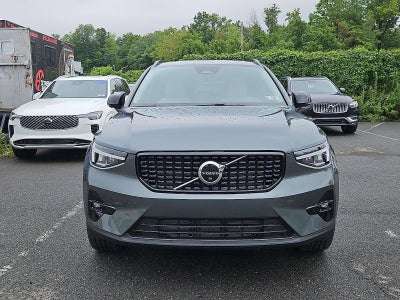 2026 Volvo XC40 B5 AWD Plus