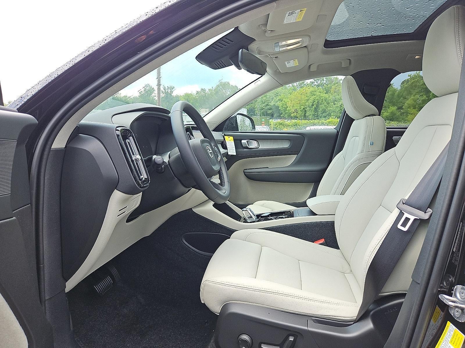 2026 Volvo XC40 B5 AWD Plus