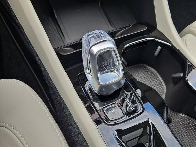 2026 Volvo XC40 B5 AWD Plus