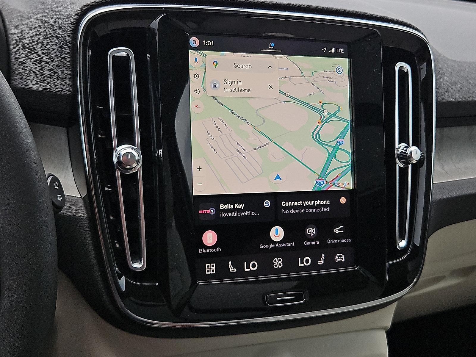 2026 Volvo XC40 B5 AWD Plus