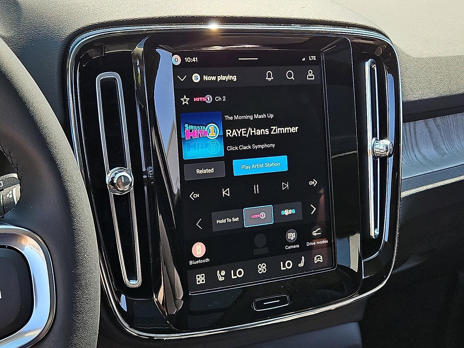 2026 Volvo XC40 B5 AWD Plus